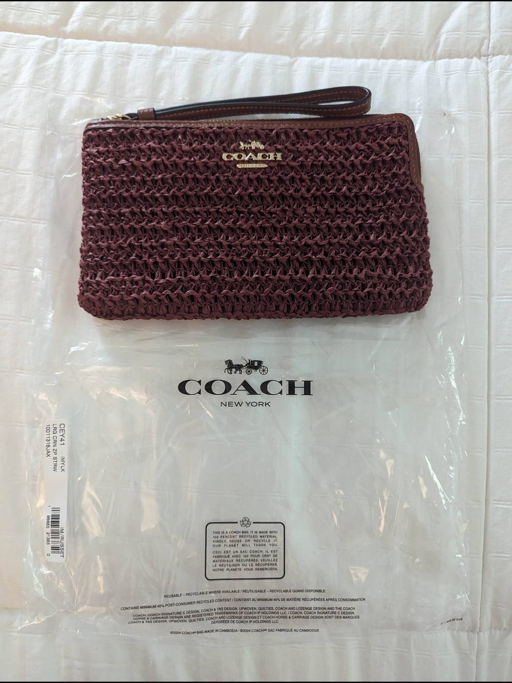 NWT- Coach Large Zip Wristlet Gold/ Russet - Picture 4 of 8